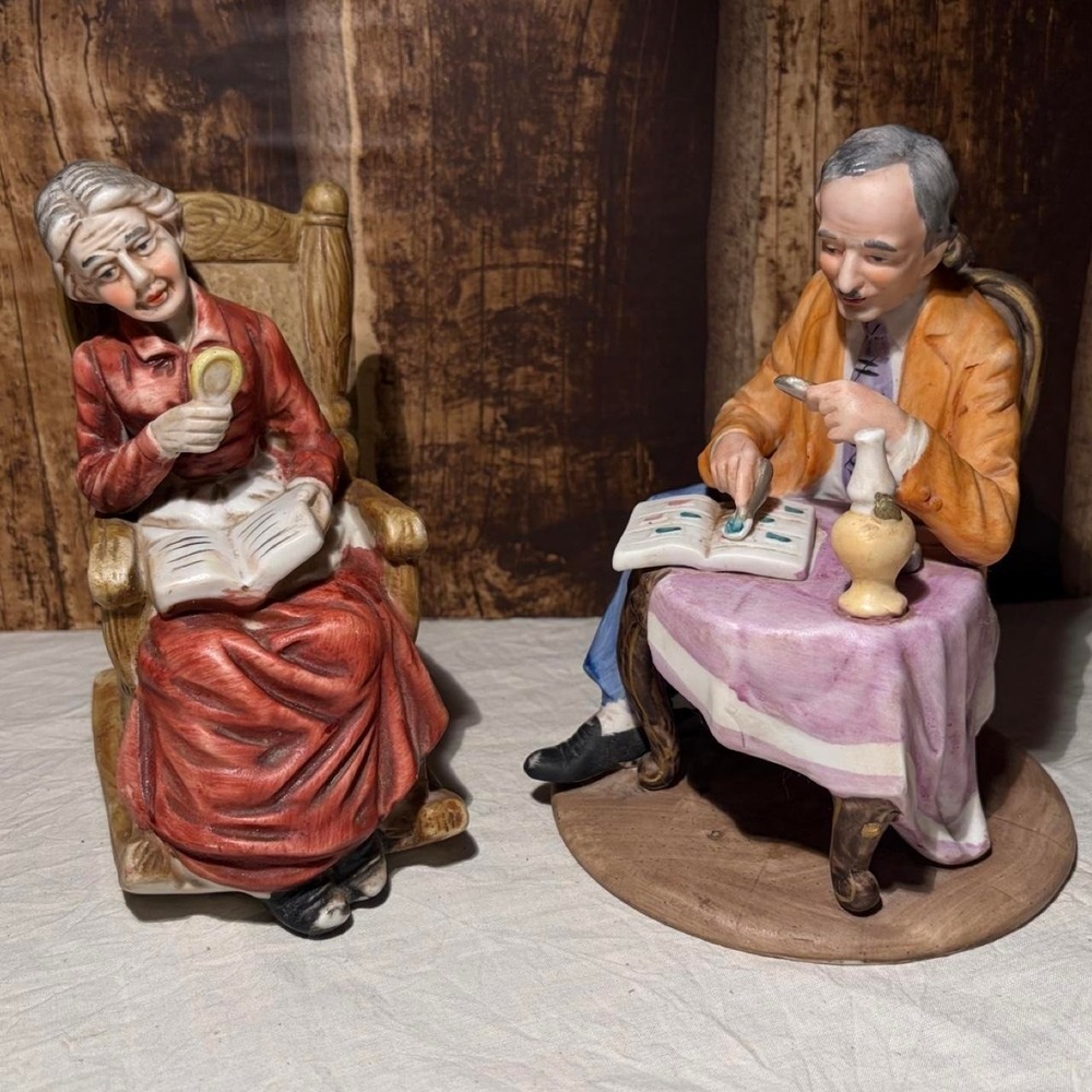 Vintage Artmark ceramic figurine old Couple reading set cottage core